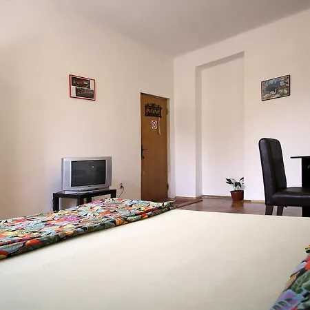 Studio Jerami شقة